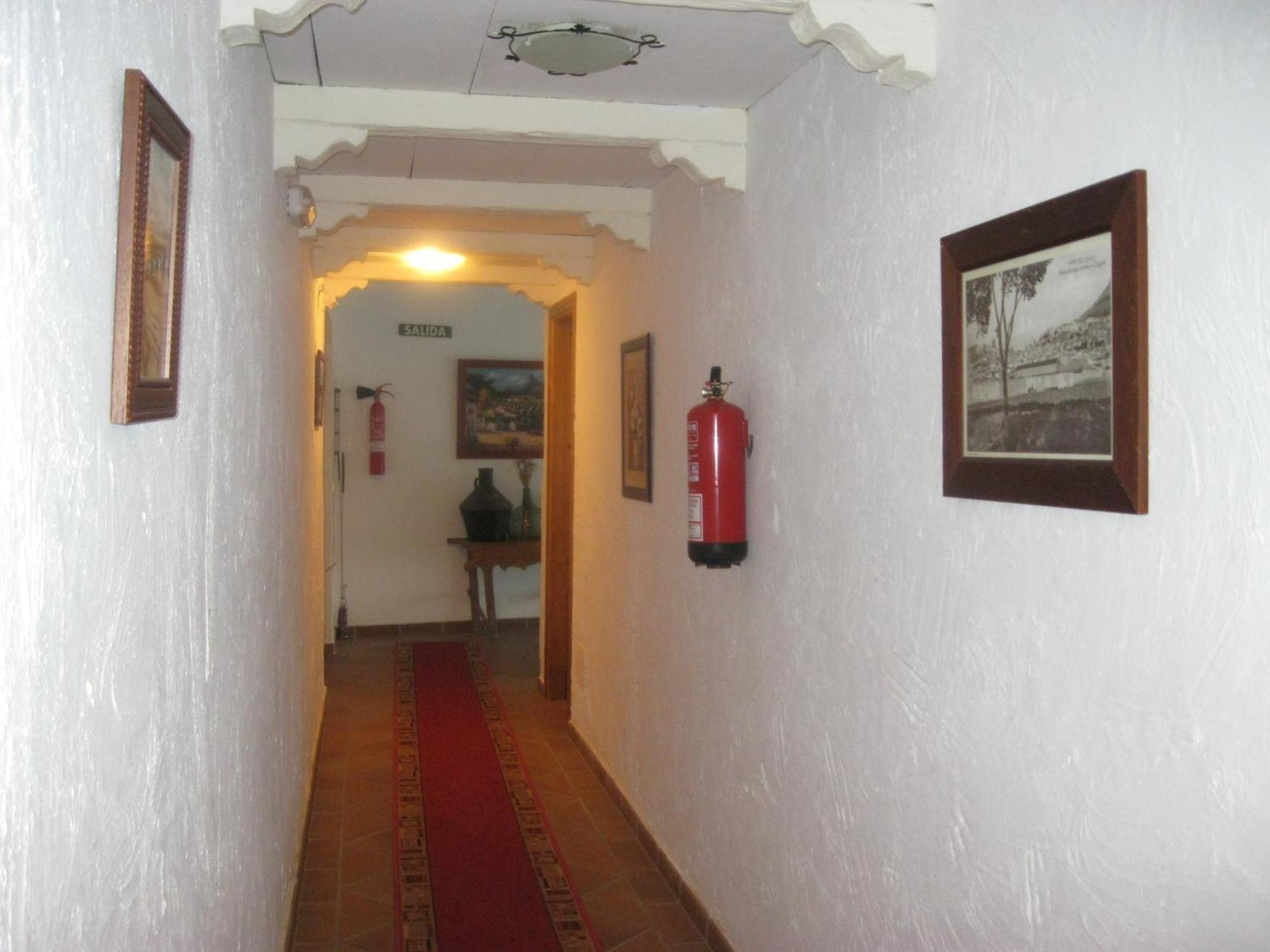 Hotel San Julian Burunchel Exteriör bild