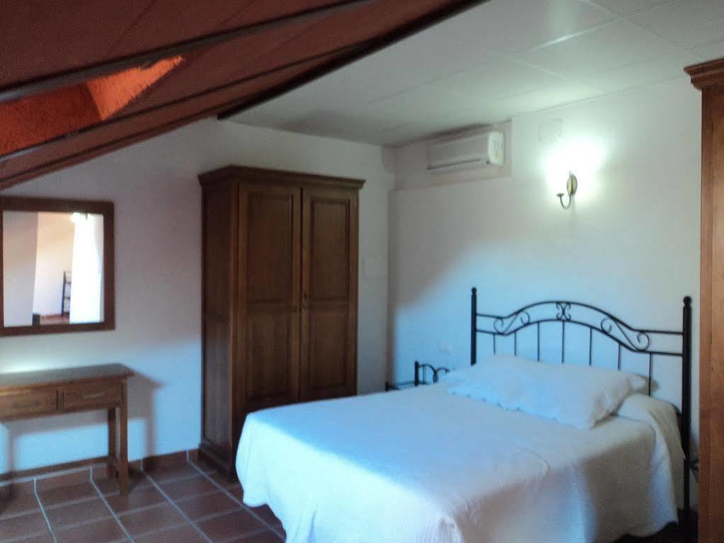 Hotel San Julian Burunchel Exteriör bild